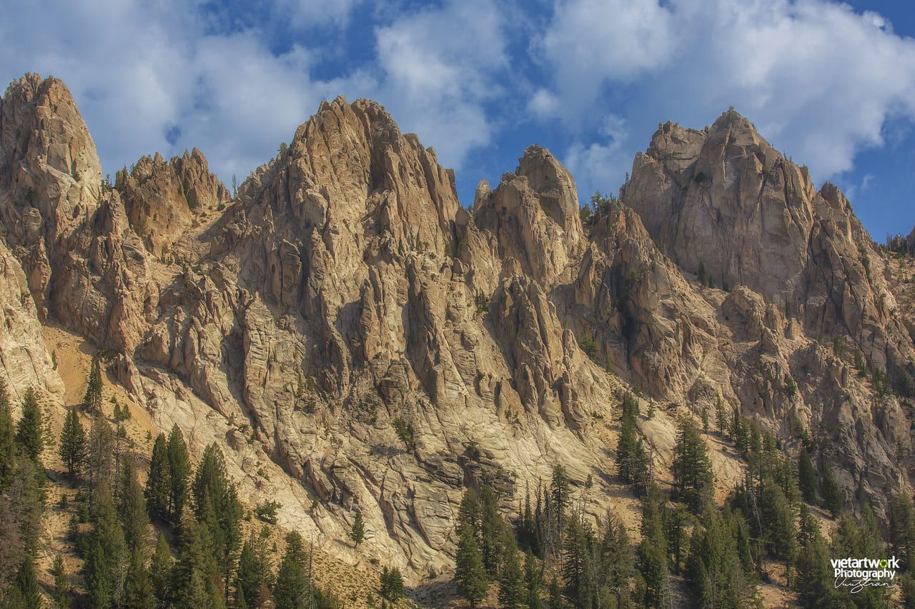 Hình ảnh trực quan dãy núi Sawtooth Range