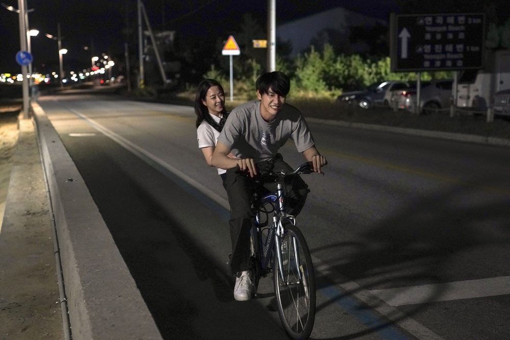 Wooyeon và Seung Hee trong ngày em đẹp nhất