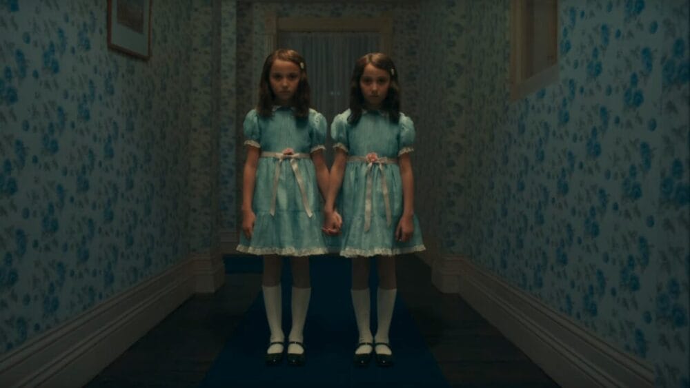 Cảnh kinh điển của The Shining cũng được đạo diễn Mike Flanagan tái hiện lại cùng Doctor Sleep