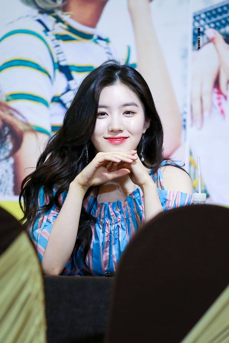 Hình ảnh của thành viên Xiyeon