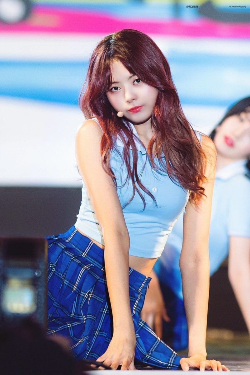 Hình ảnh trưởng nhóm Nayoung