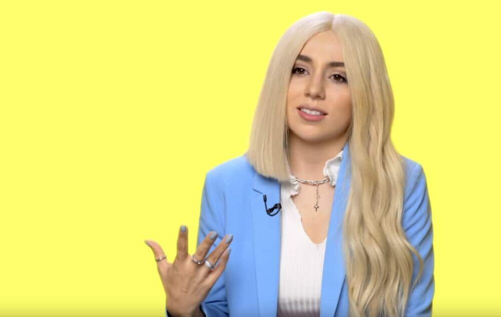 Ava Max tham gia phỏng vấn về sweet but psycho