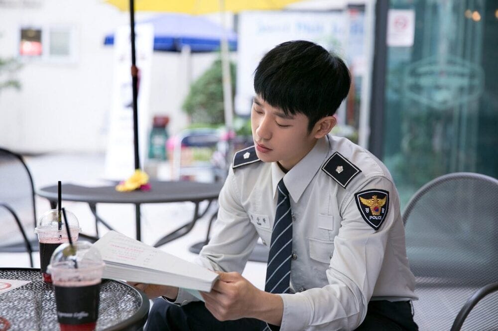 Jung Hae In trong While we were sleeping