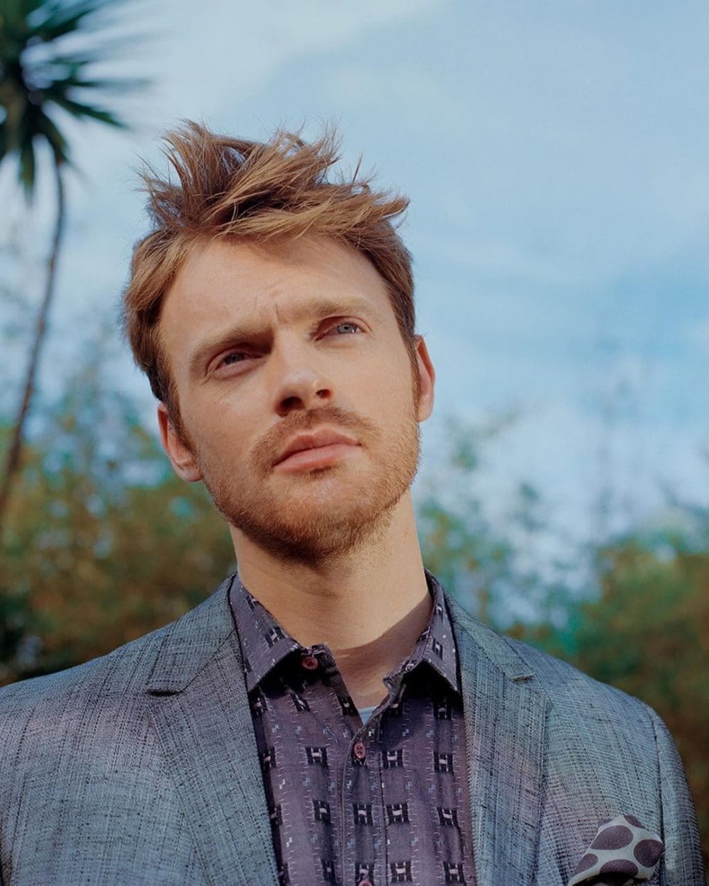 finneas-lets-fall-in-love-for-the-night