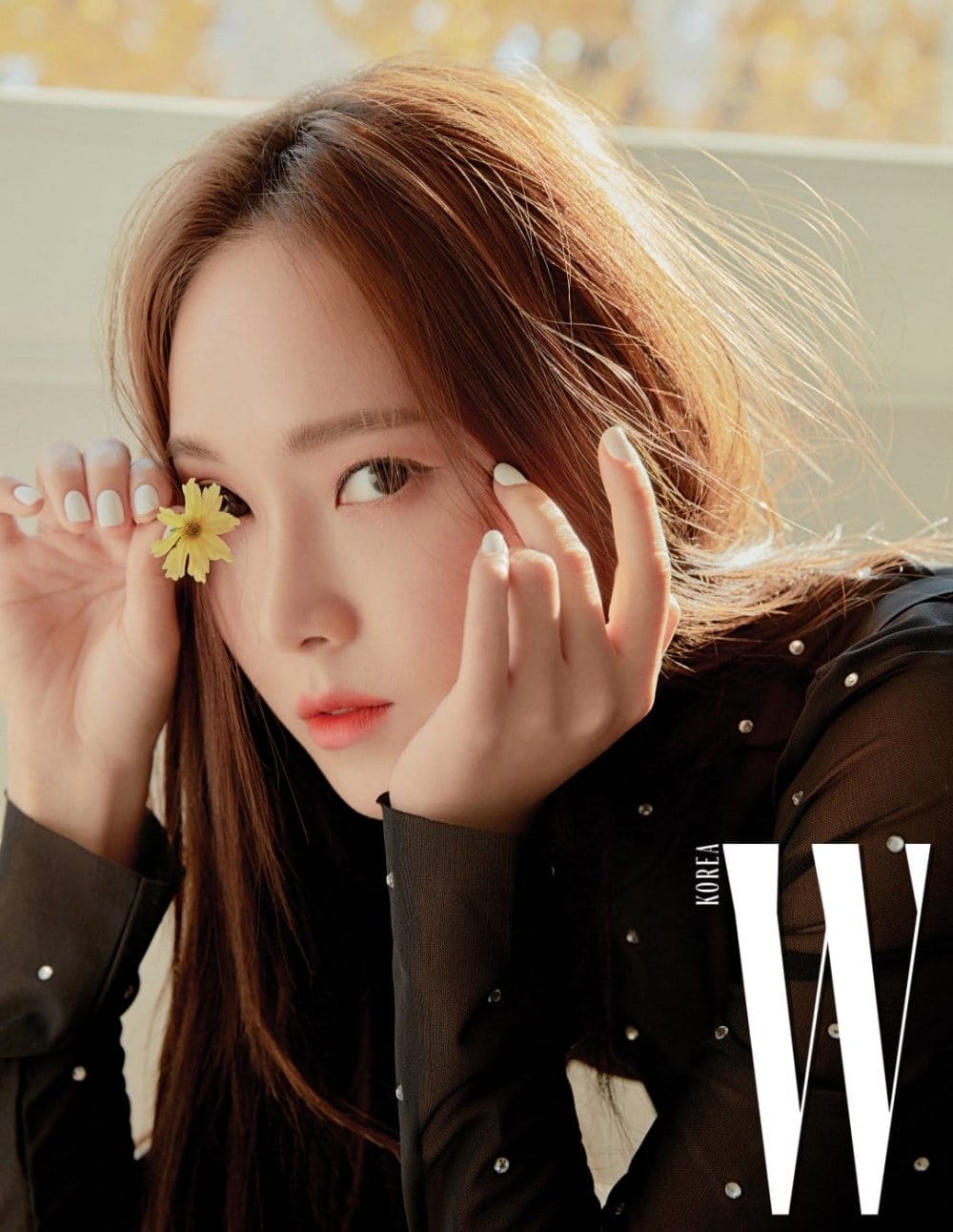 Hình ảnh của Jessica trên tạp chí W số ấn phẩm