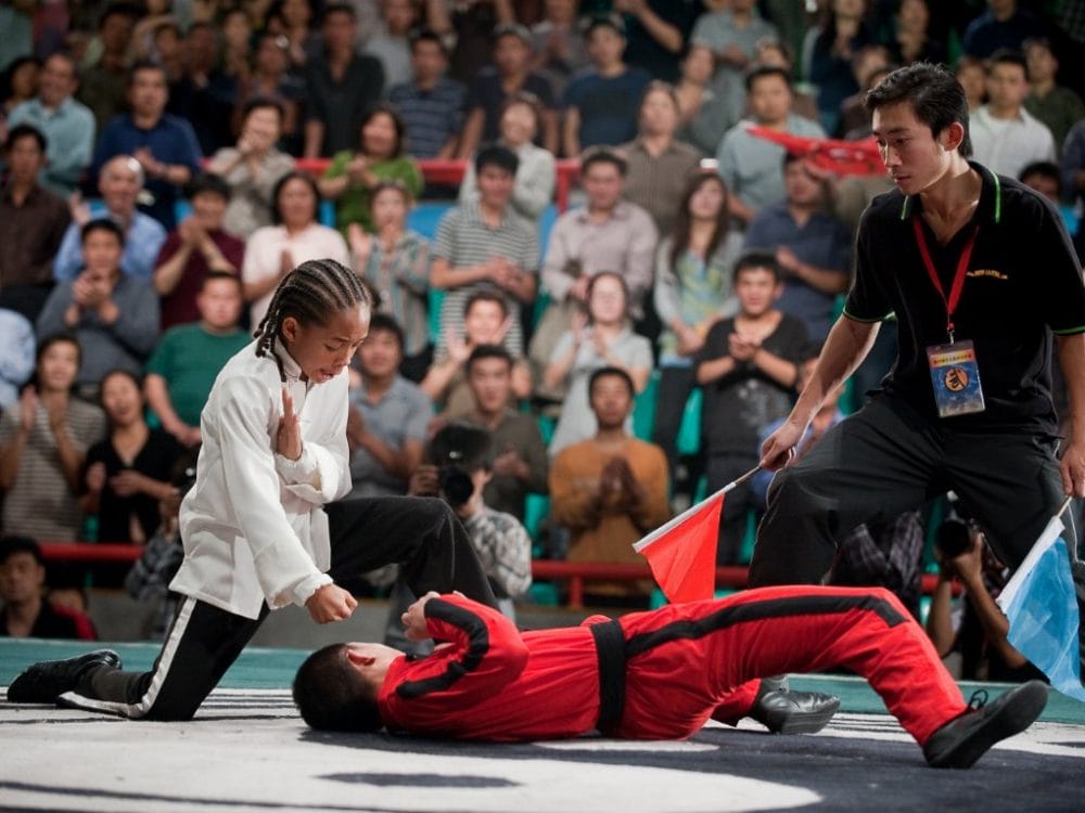Một phân cảnh nhỏ của buổi tỷ thí võ thuật trong phim cậu bé Karate 2