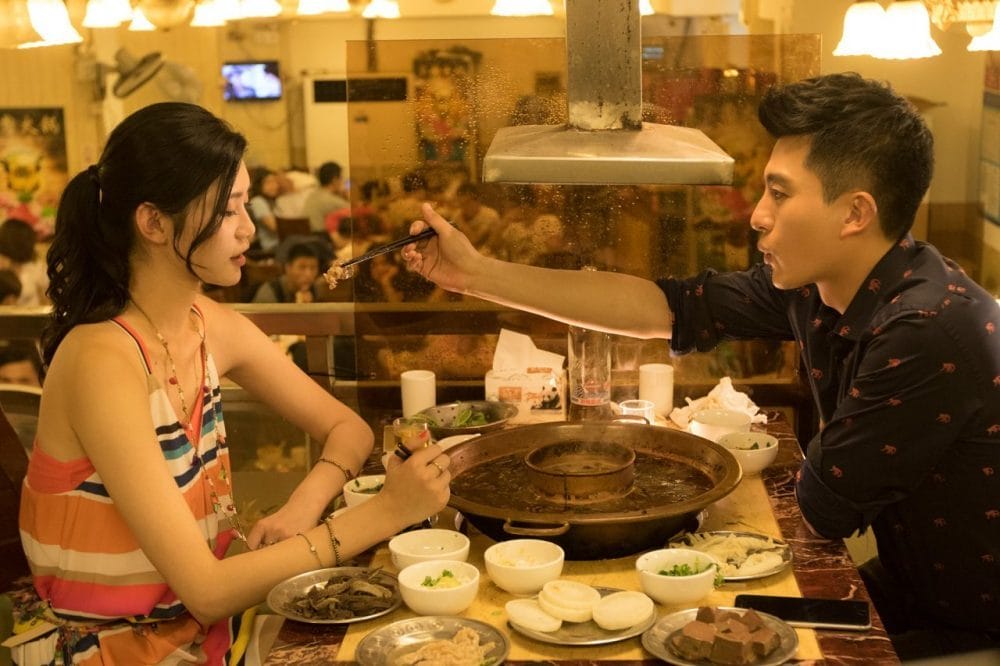 Hình ảnh của bạn thân nữ chính và trợ lý của Lỗ