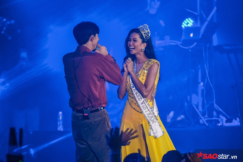 H'hen Niê bất ngờ xuất hiện trong Show của Đen