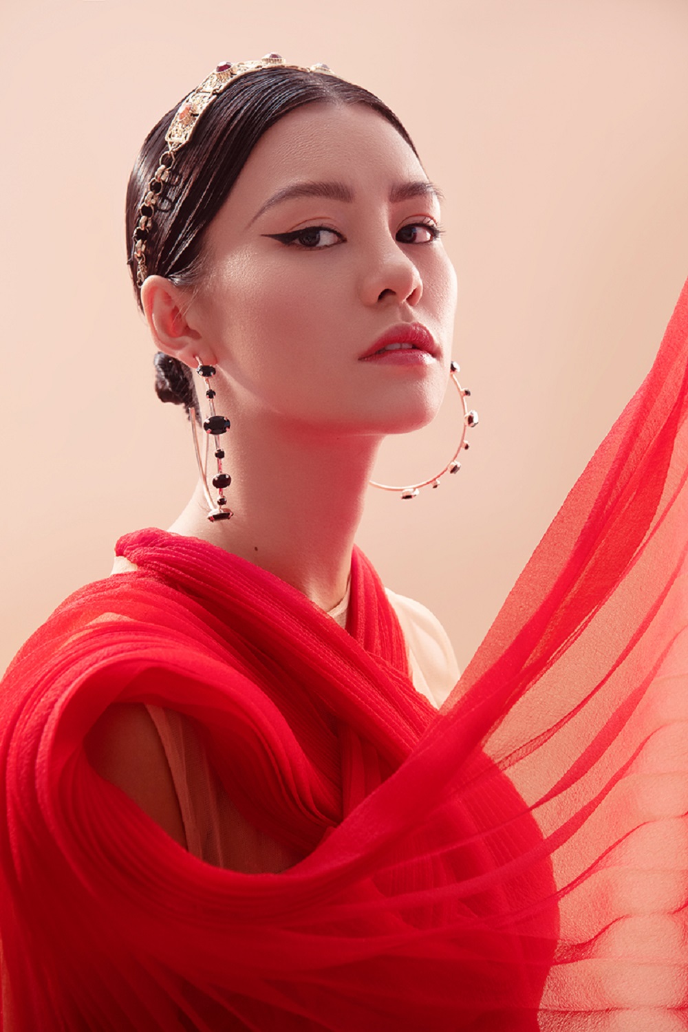 Chủ nhân ca khúc "Sa ngã" ngày càng khẳng định được bản sắc cá nhân
