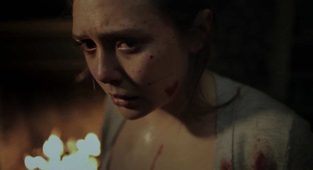 Elizabeth trong Silent House