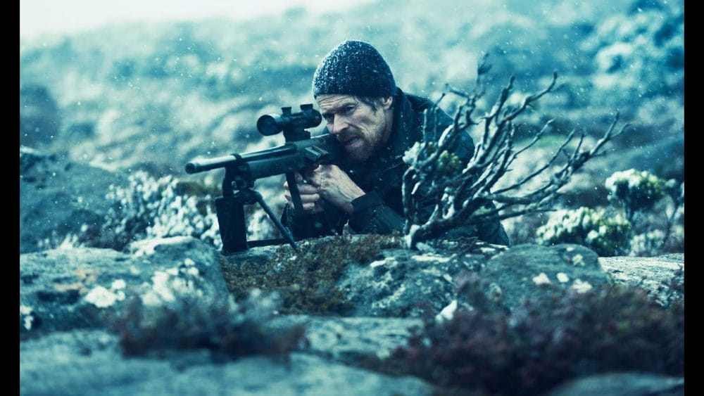 WIllem Dafoe là nhân vật chính của bộ phim The Hunter