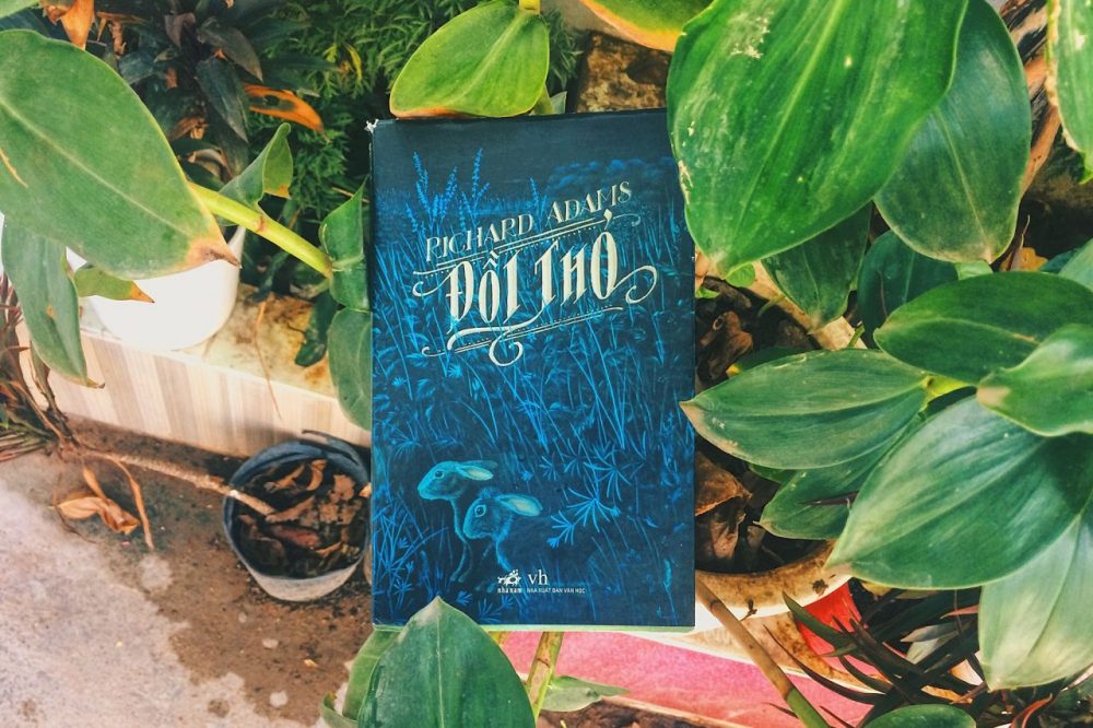 Quyển tiểu thuyết đầu tay nổi bật của nhà văn Richard Adams