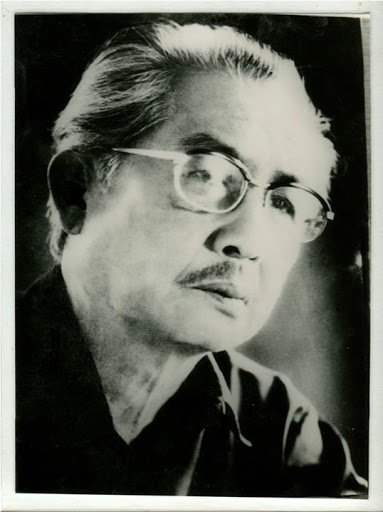 Chân dung nhà văn Đoàn Giỏi