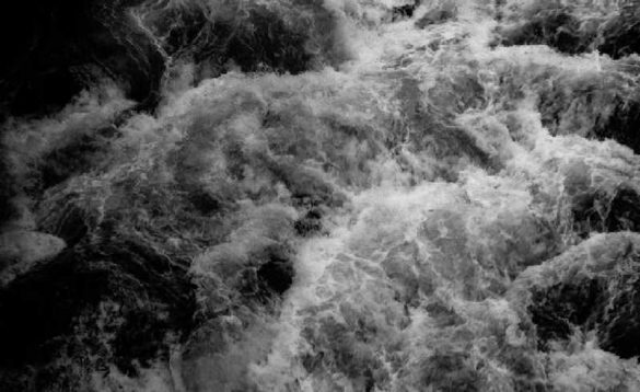 Tình vương chốn nhân gian