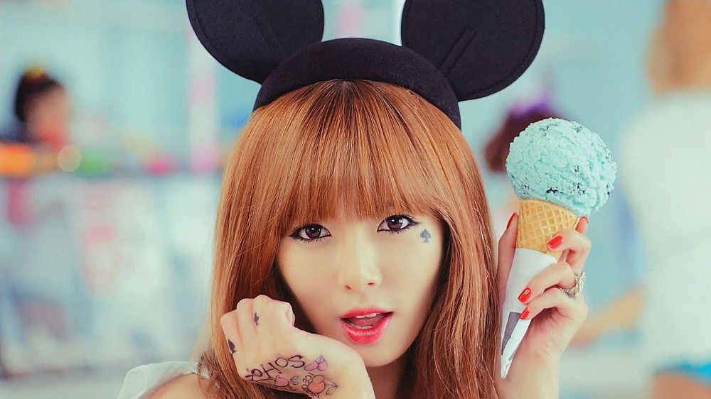 Đĩa đơn Ice Cream đầy gợi cảm
