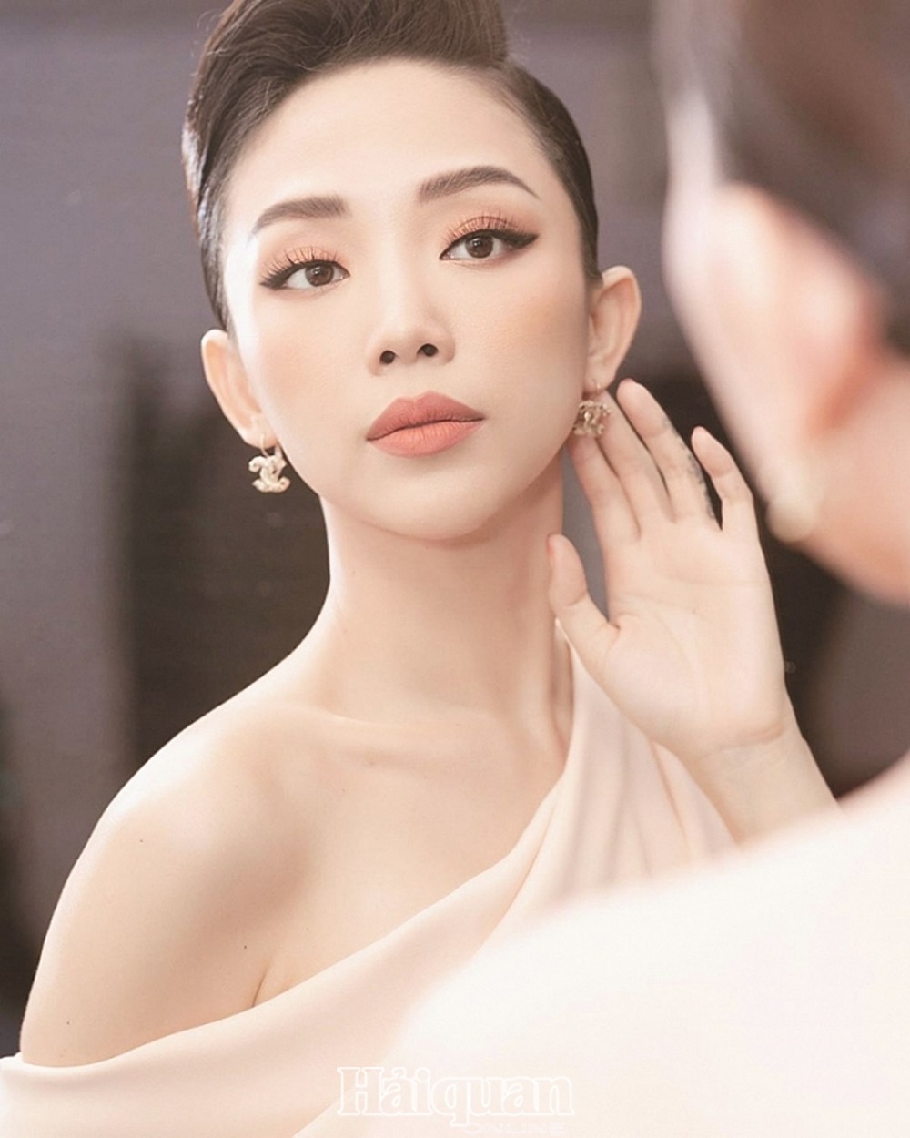 Gia đình không ủng hộ con đường ca hát của Tóc Tiên