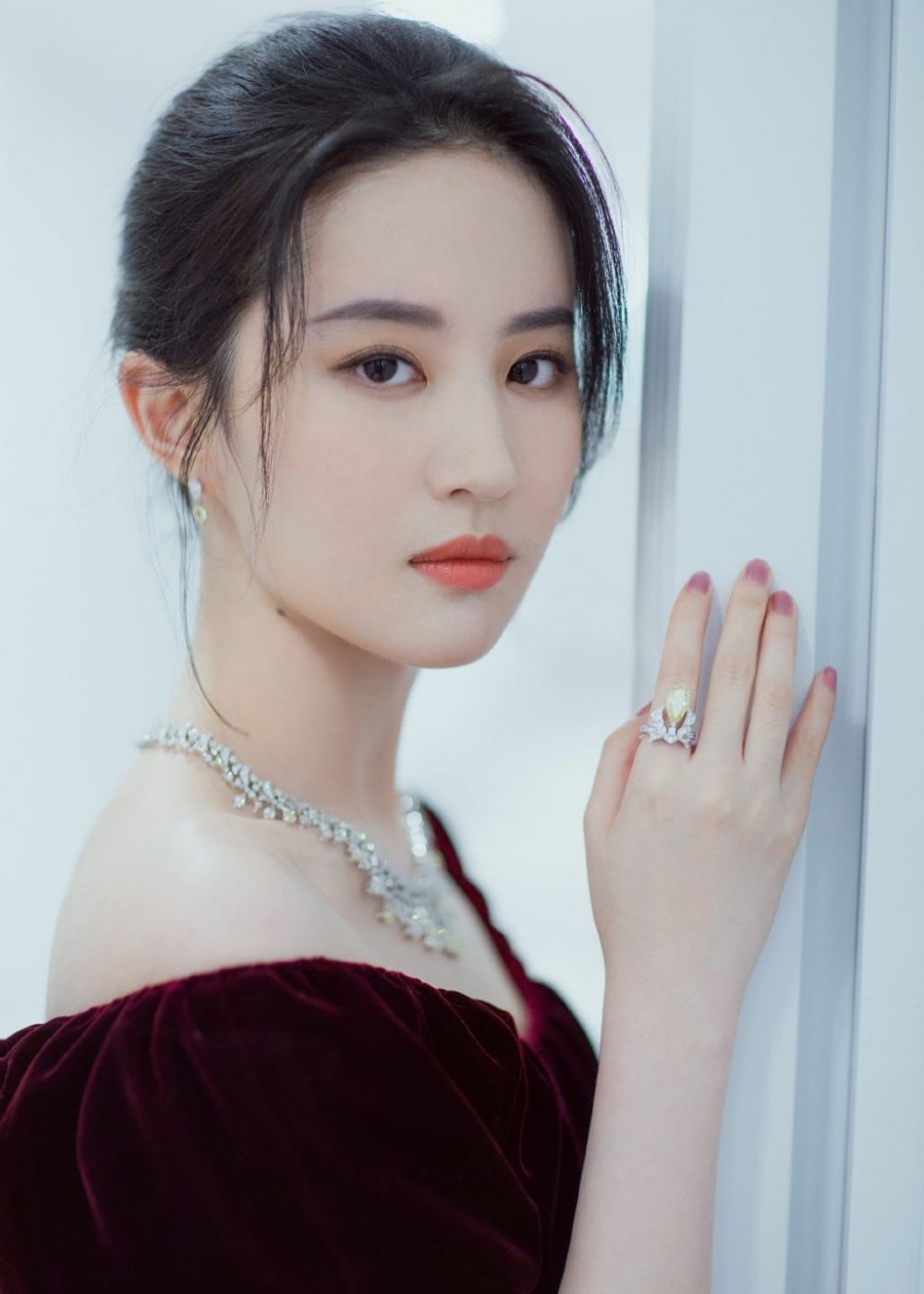 Nữ diễn viên tài sắc vẹn toàn luôn là hình mẫu lý tưởng được khán giả yêu thích