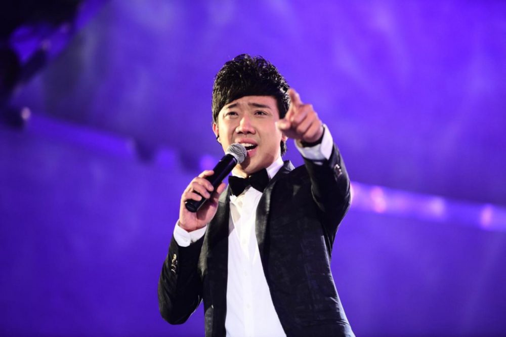 Nam MC không ngừng thể hiện bản lĩnh