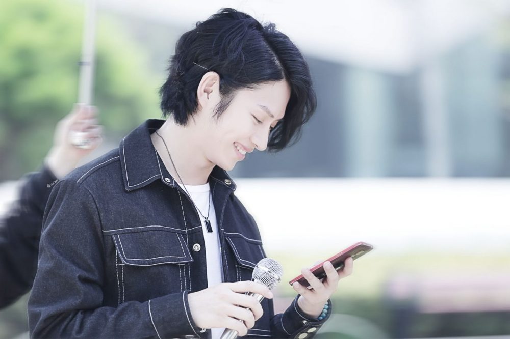 người nghệ sĩ suy nghĩ đơn giản