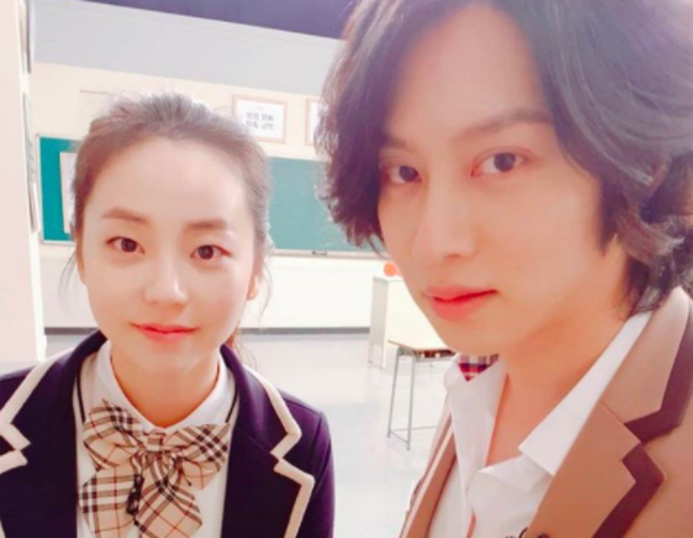 Kim Heechul có mối quan hệ thân thiết với thành viên các nhóm nữ