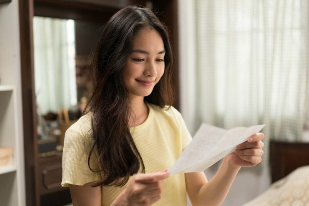 Nữ diễn viên Mint Ranchrawee xinh đẹp trong cơn mưa tình đầu