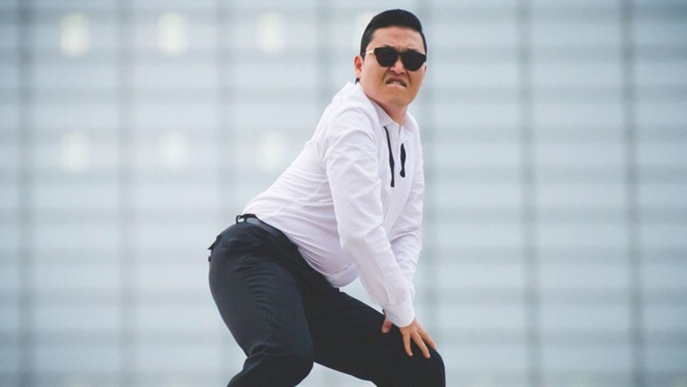 điệu nhảy ngựa và thần thái hài hước của PSY
