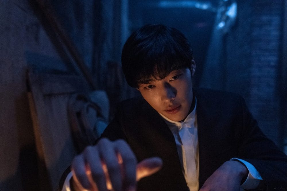 Nhân vật Ji Shin do Woo Do Hwan đảm nhiệm là kẻ phản diện đáng gờm