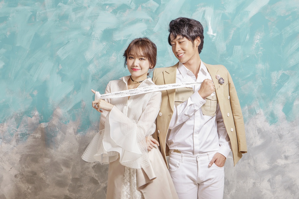 Nam diễn viên sánh đối cùng Hari Won trong web drama Thiên Ý