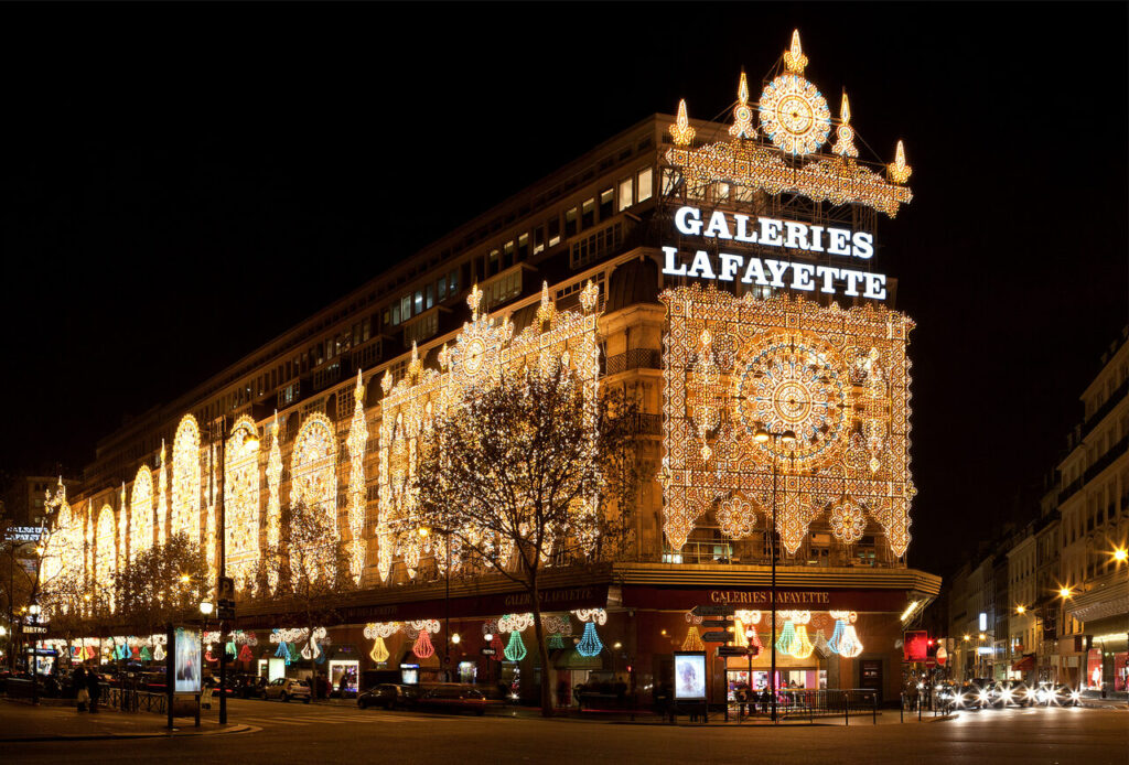 Trung tâm mua sắm Galeries Lafayette ở Paris