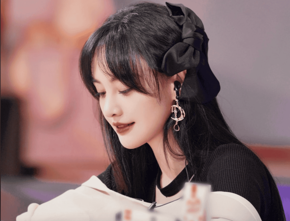 Nữ diễn viên có lượng người hâm mộ đông đảo.