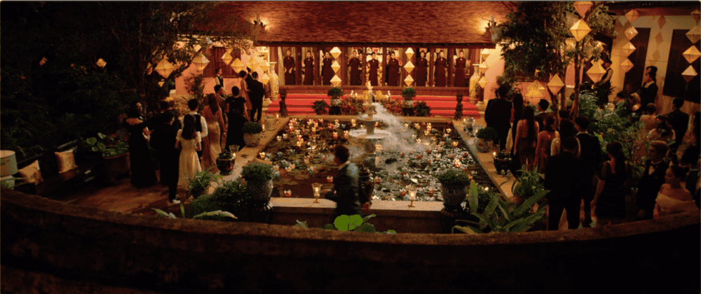 Khung cảnh hoa lệ tại biệt phủ Lê gia