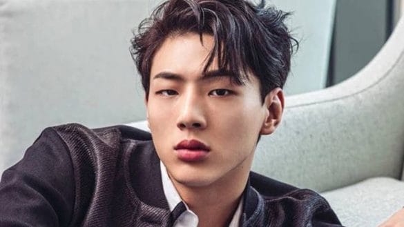 Nam diễn viên Kim Ji Soo