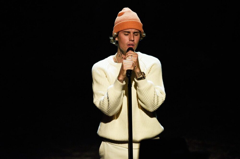 Thành công quá sớm khiến Justin Bieber dần sa ngã