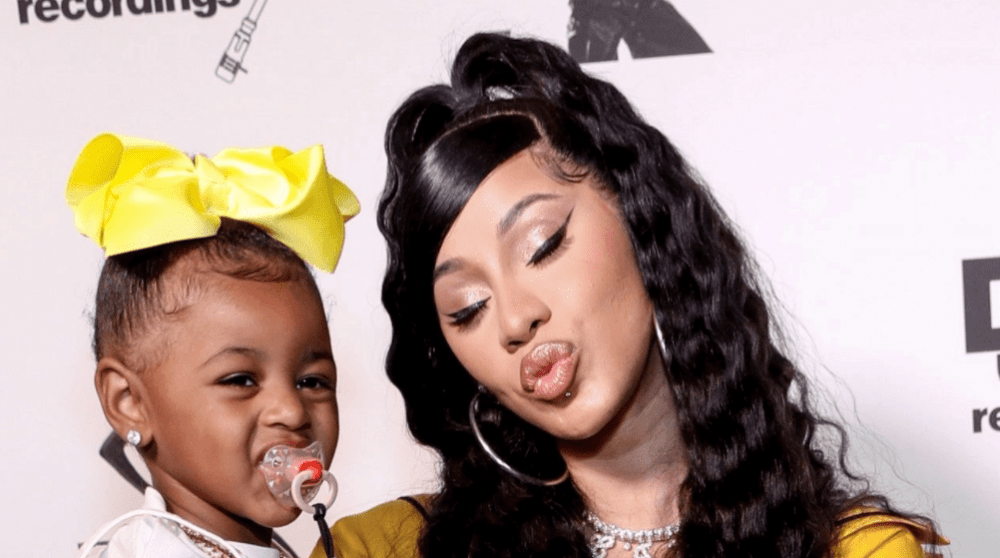 Cardi B cùng con gái