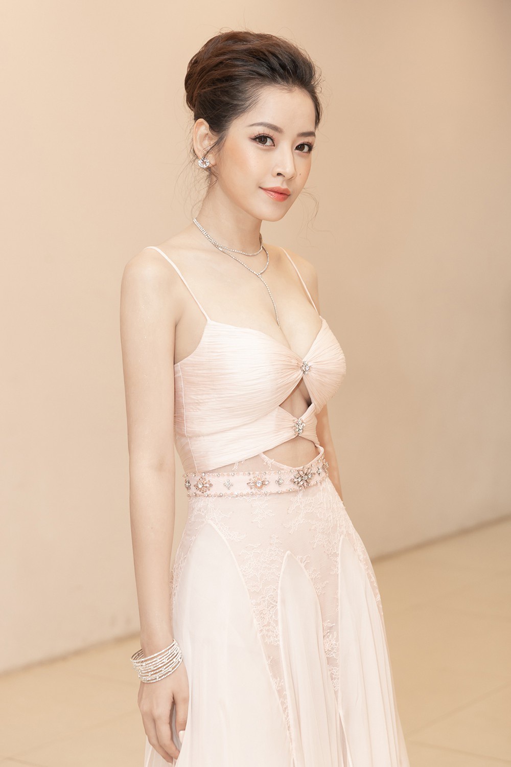 Cô nàng là một hotgirl đa tài