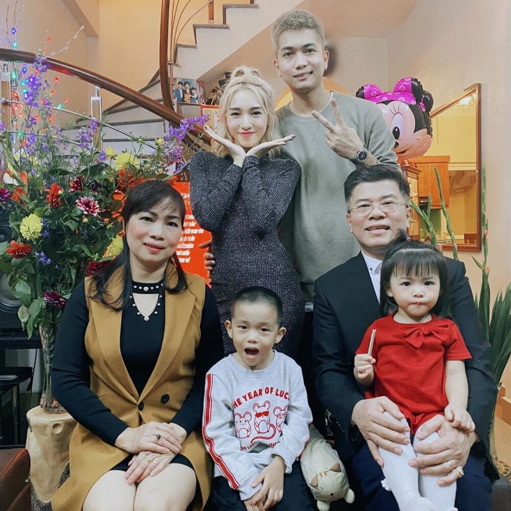 Gia đình hạnh phúc