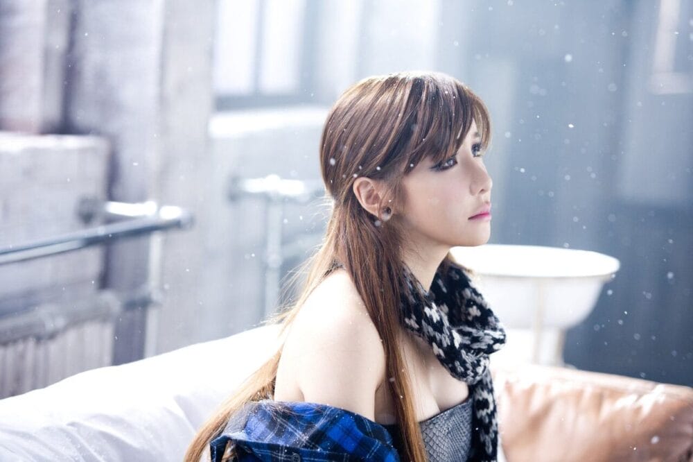 Park Bom sở hữu gương gặp baby