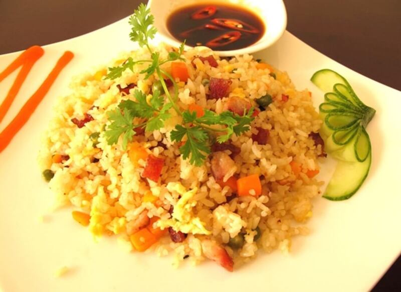 Cơm chiên Dương Châu là món ngon nổi tiếng của trường phái ẩm thực Giang Tô