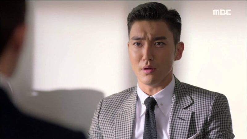 Choi Siwon vai nhà văn ẩn thân Kim Shin Hyuk trong Cô nàng xinh đẹp
