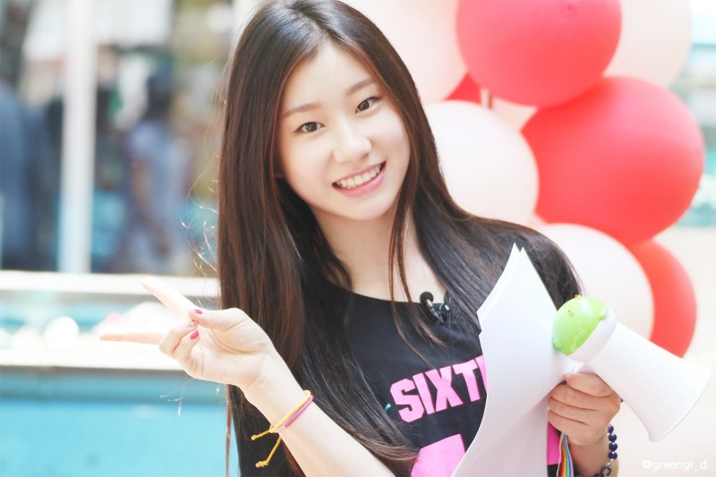Chaeryeong khi tham gia Sixteen năm 2015