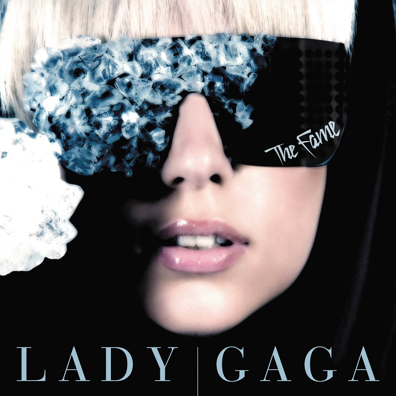 Bìa album đầu tay The Fame