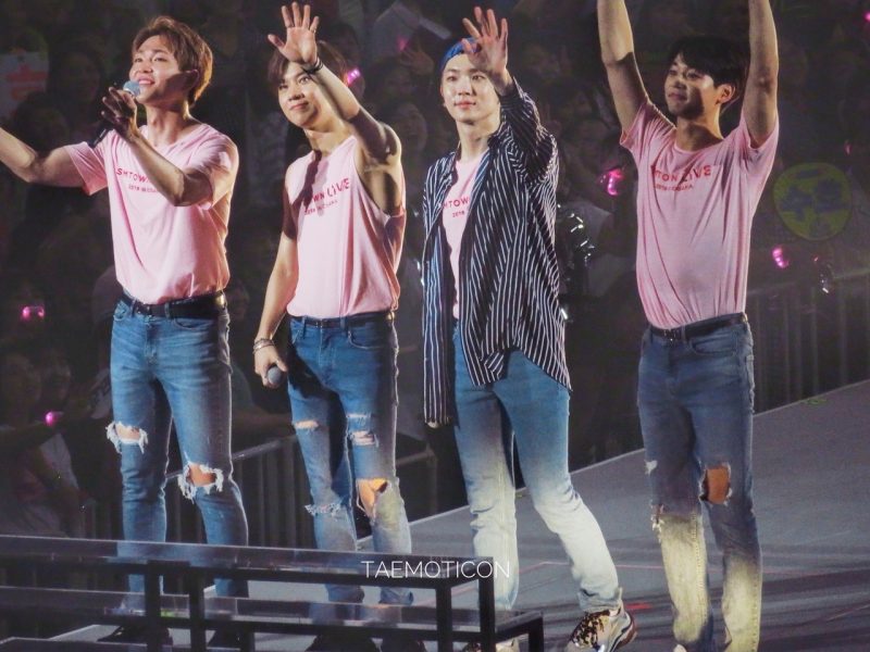 SHINee vẫn tiếp tục tổ chức concert với đội hình bốn thành viên