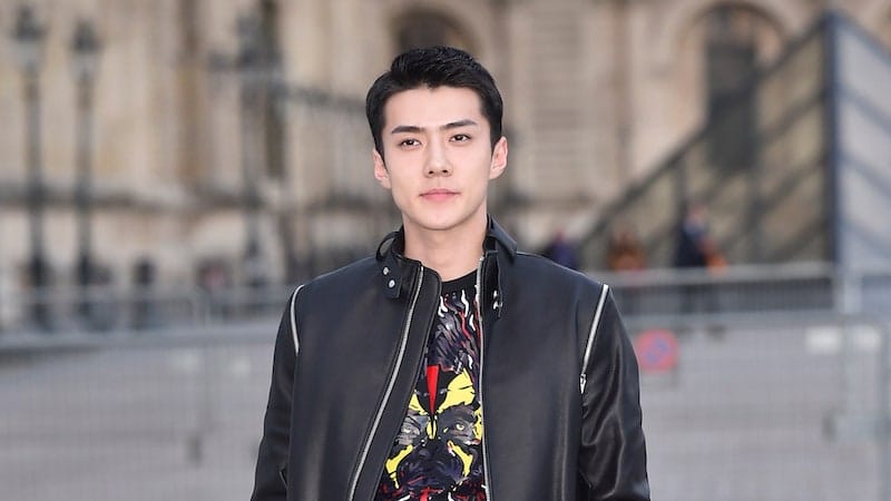 Sehun lịch lãm