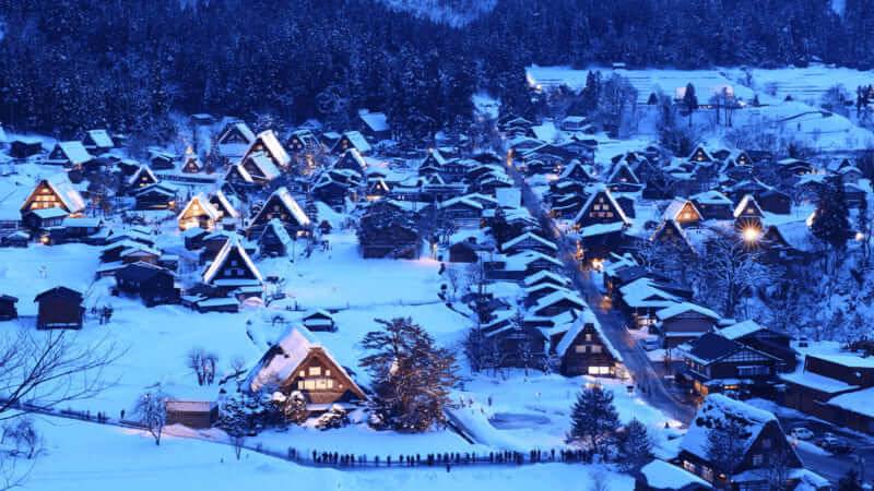 Vẻ đẹp khi về đông của làng lịch sử Shirakawa và Gokayama