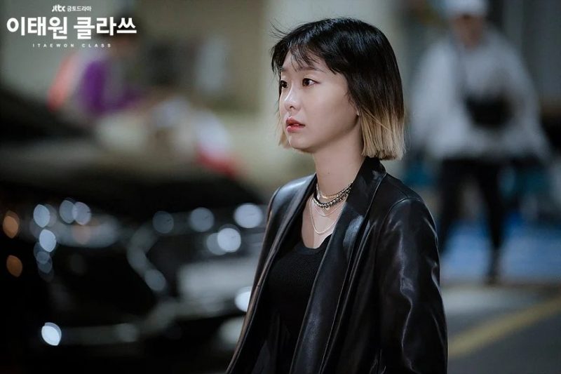 Cô nàng ngổ ngáo Jo Yi Seo trong Tầng lớp Itaewon