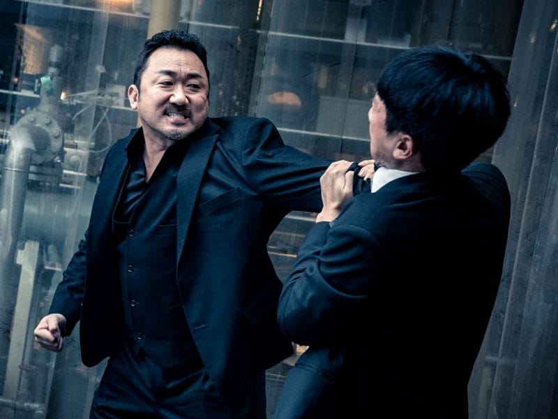 Jang Dong Soo cũng có một trái tim ấm áp, cử chỉ tinh tế ẩn sau vẻ ngoài đầy hung dữ, bặm trợn của mình