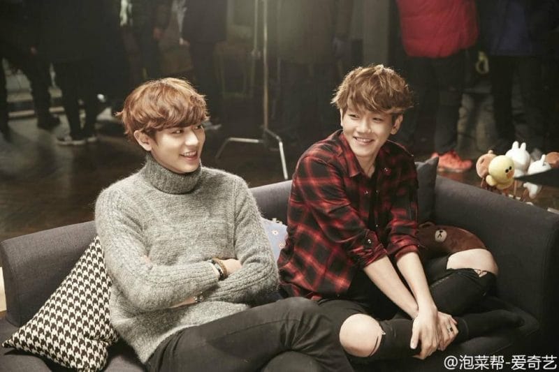 Baekhyun và Chanyeol tại phim trường EXO Next Door