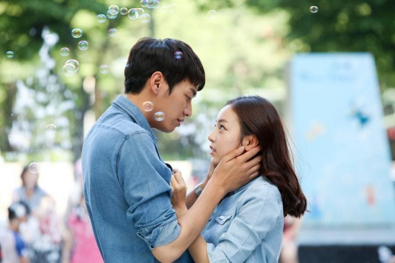 Tương tác ngọt ngào của Kim Young Kwang và Goo Hara trong City Hunter