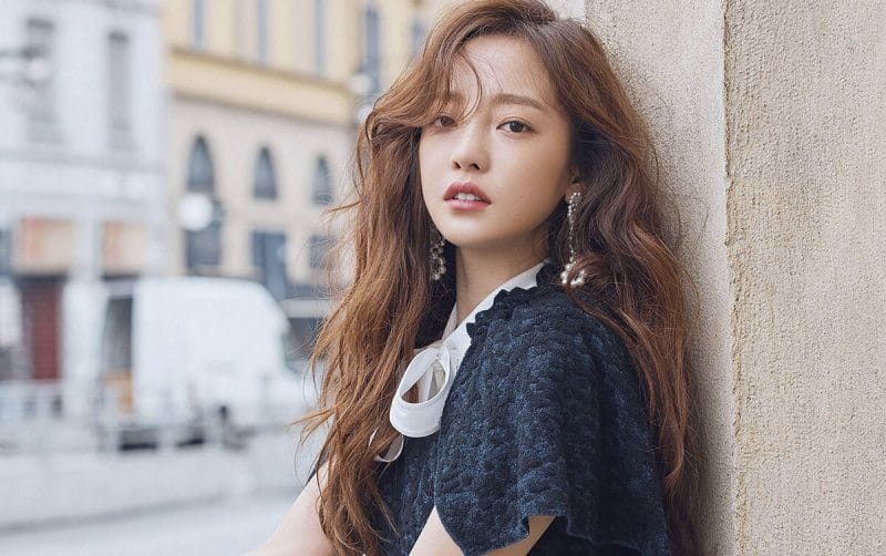 Goo Hara từ nhỏ đã sớm thiếu vắng tình thương của người mẹ