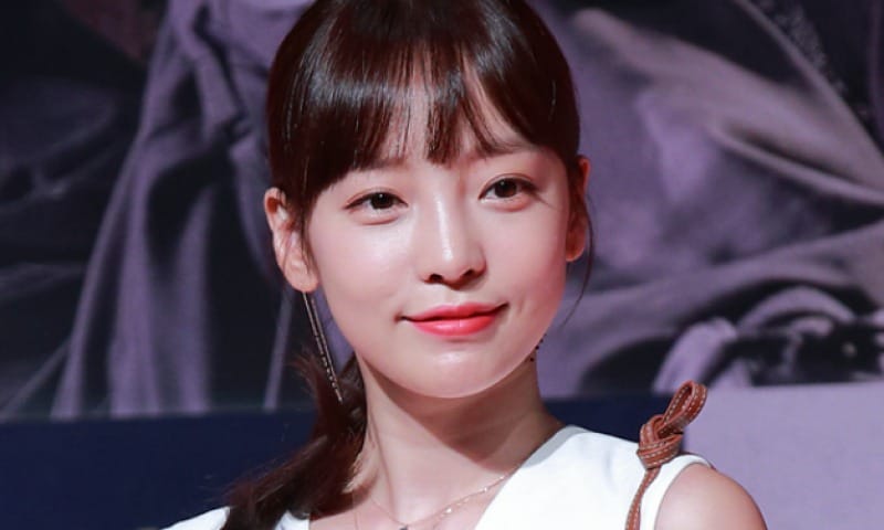 Vì không muốn tiếp tục làm gánh nặng cho người khác nên Goo Hara đã lựa chọn ký hợp đồng với DSP Media